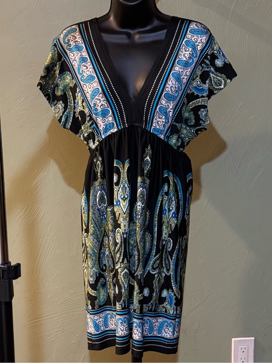 bailey blue Tops - Bailey Blue Paisley V-Neck Dress Empire Waist Women's Size M Black Blue Green
